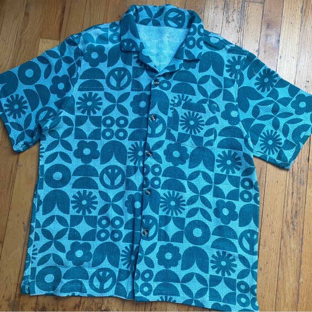 NWOT "Cotton On" Camp Shirt